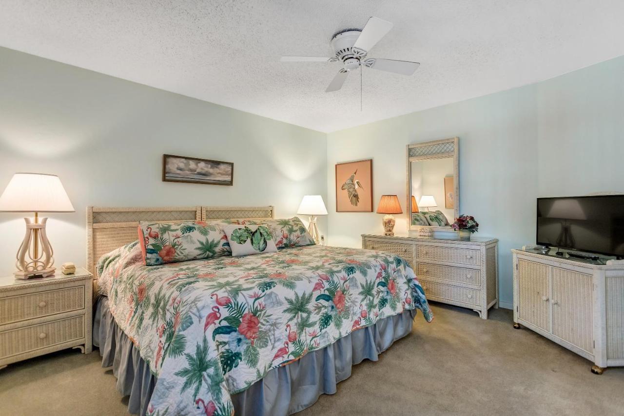 Gulf Gate Resort By Travel Resort Services St. Pete Beach Eksteriør billede