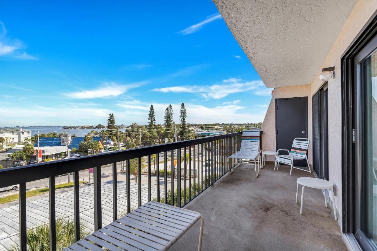 Gulf Gate Resort By Travel Resort Services St. Pete Beach Eksteriør billede