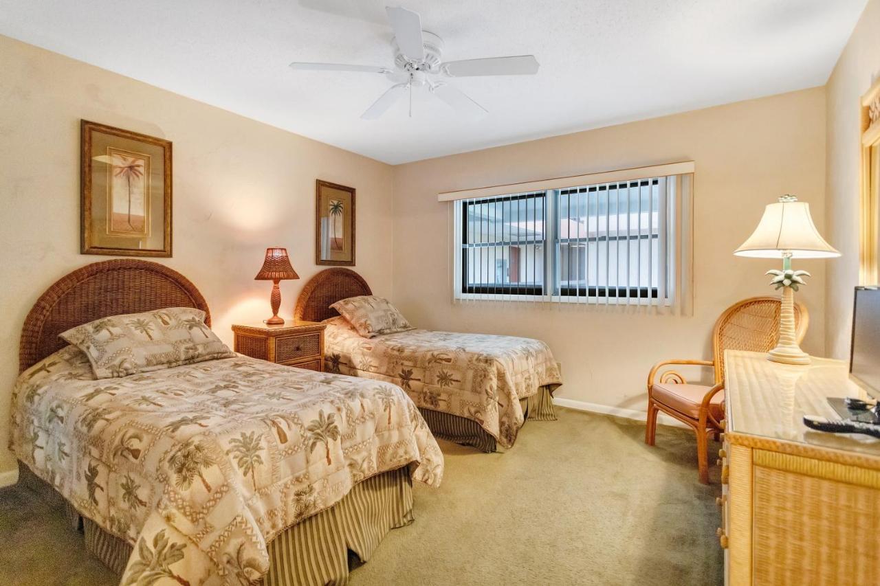 Gulf Gate Resort By Travel Resort Services St. Pete Beach Eksteriør billede